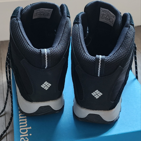 NWT Columbia Men's Crestwood Mid Omni-Tech Waterpoof Hiking Boots - Picture 10 of 11